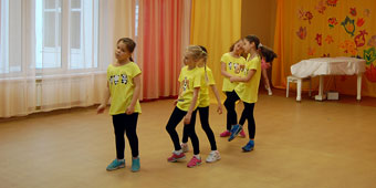 Открытый урок танцевальной студии (частная школа «ЛАД», Москва, 2016)