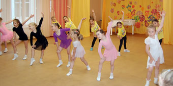 Открытый урок танцевальной студии (частная школа «ЛАД», Москва, 2016)
